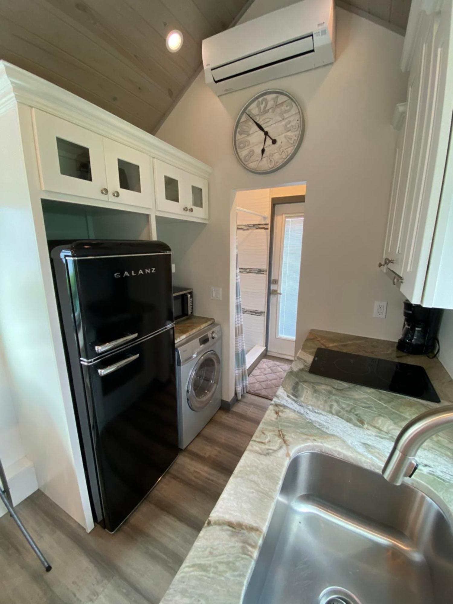 Orlando Lakefront Tiny Homes 6 Plus Month Rentals Kültér fotó