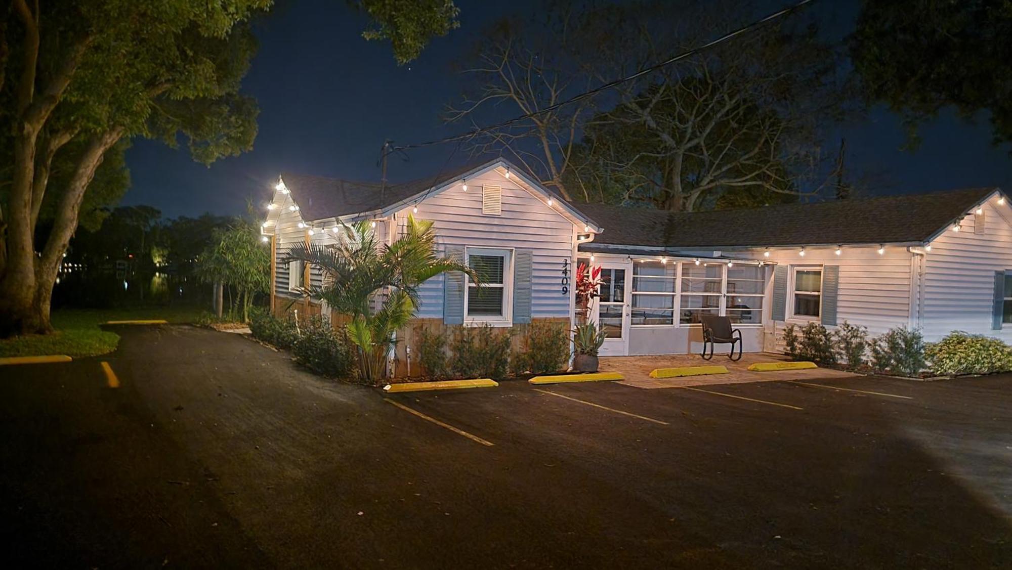 Orlando Lakefront Tiny Homes 6 Plus Month Rentals Szoba fotó